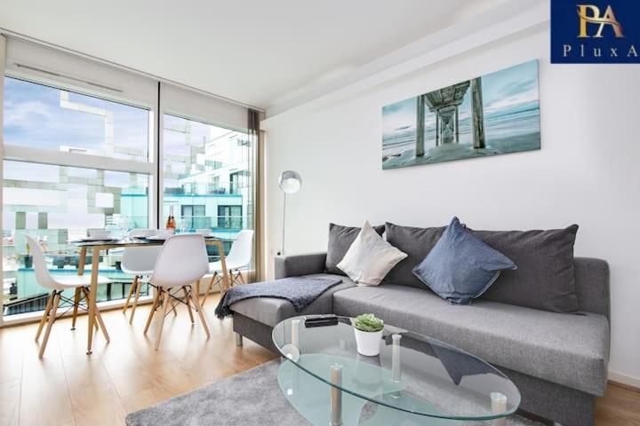 Pluxa Azure Cubic - Azure Cityview, Corporate Stays Welcome برمنغهام المظهر الخارجي الصورة